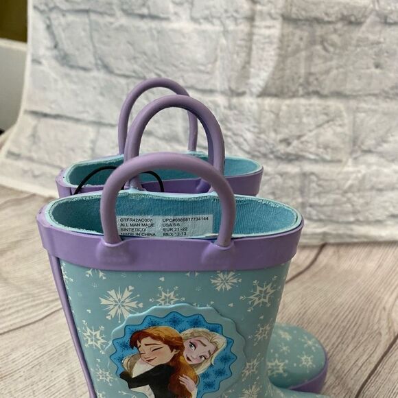 Disney frozen brand new little girls 5/6 pull on rubber rain boots w/handles - Picture 6 of 10